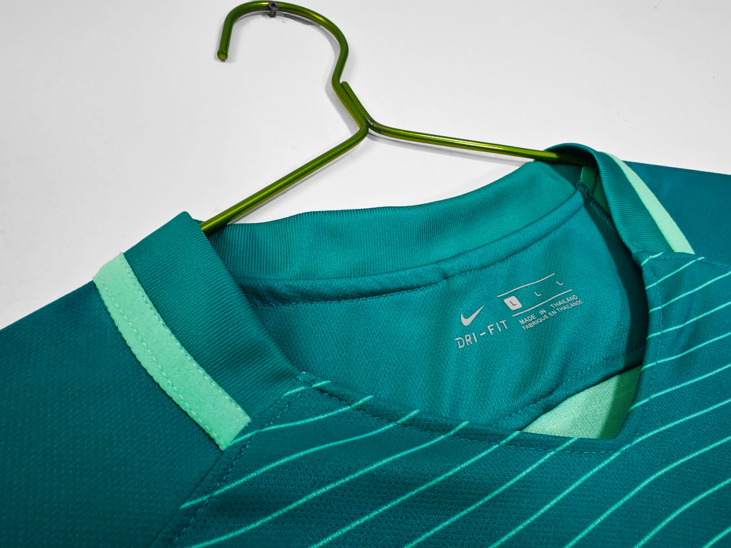 Barcelona 2016/17 (Third Kit) 8