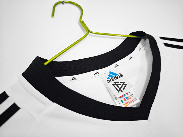 Alemania 2002/03 (Home Kit) 7