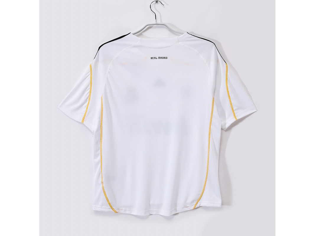 Real Madrid 2009/10 (Home Kit) 8