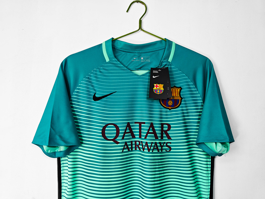 Barcelona 2016/17 (Third Kit) 11