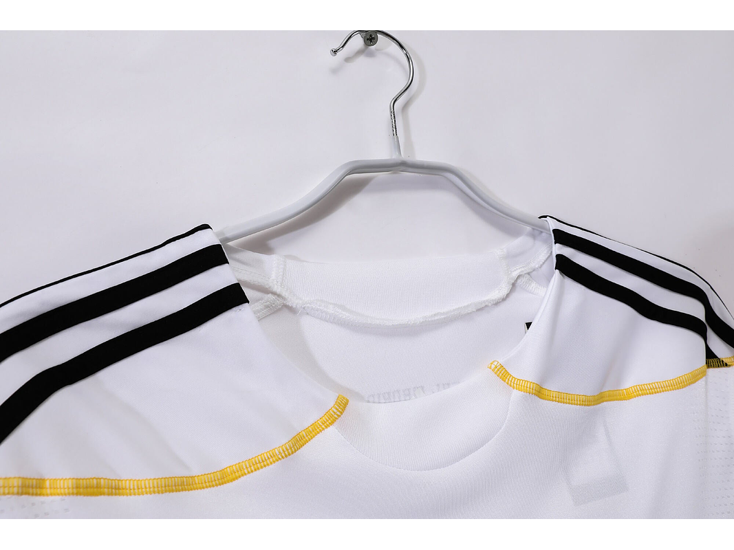 Real Madrid 2009/10 (Home Kit) 11