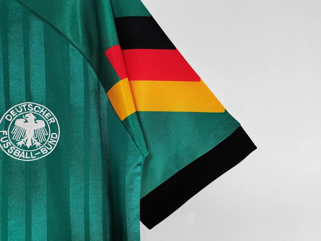 Alemania 1992 (Away Kit) 10