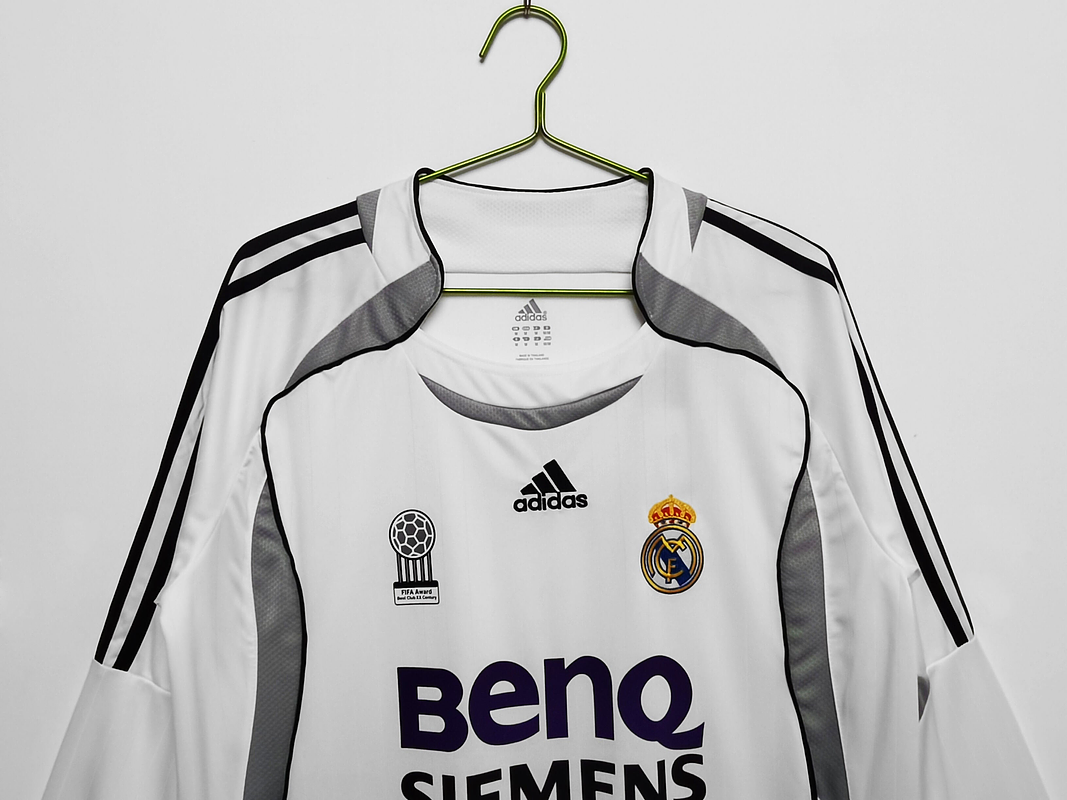 Real Madrid 2006/07 (Home Kit – Long Sleeve) 2