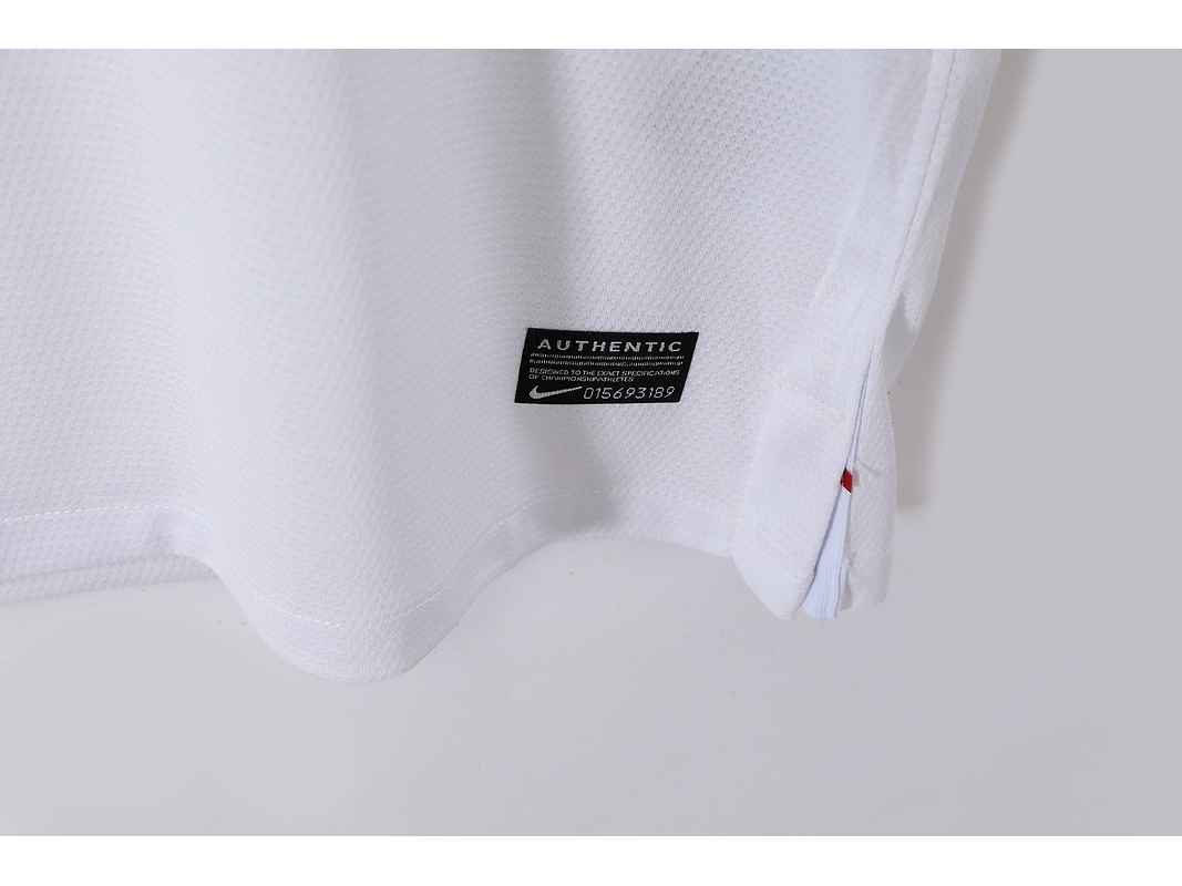 Inglaterra 2013 (Home Kit) 4