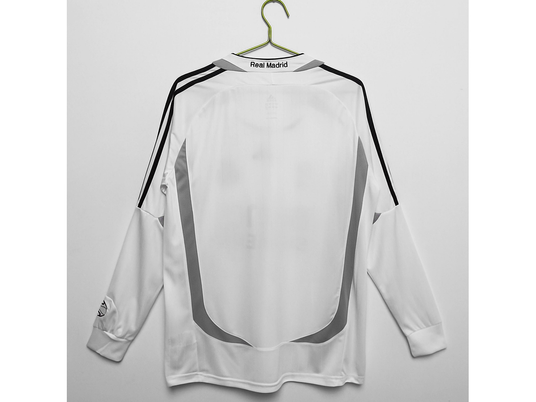 Real Madrid 2006/07 (Home Kit – Long Sleeve) 5