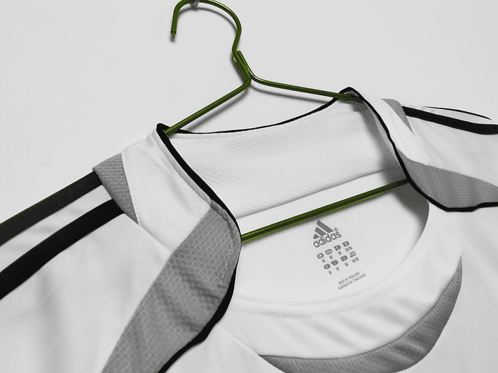 Real Madrid 2006/07 (Home Kit – Long Sleeve) 6