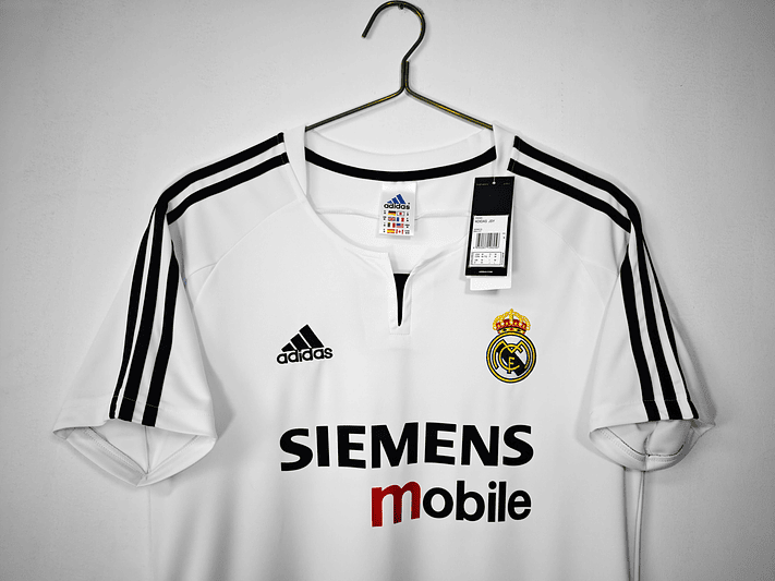 Real Madrid 2003/04 (Home Kit) 8