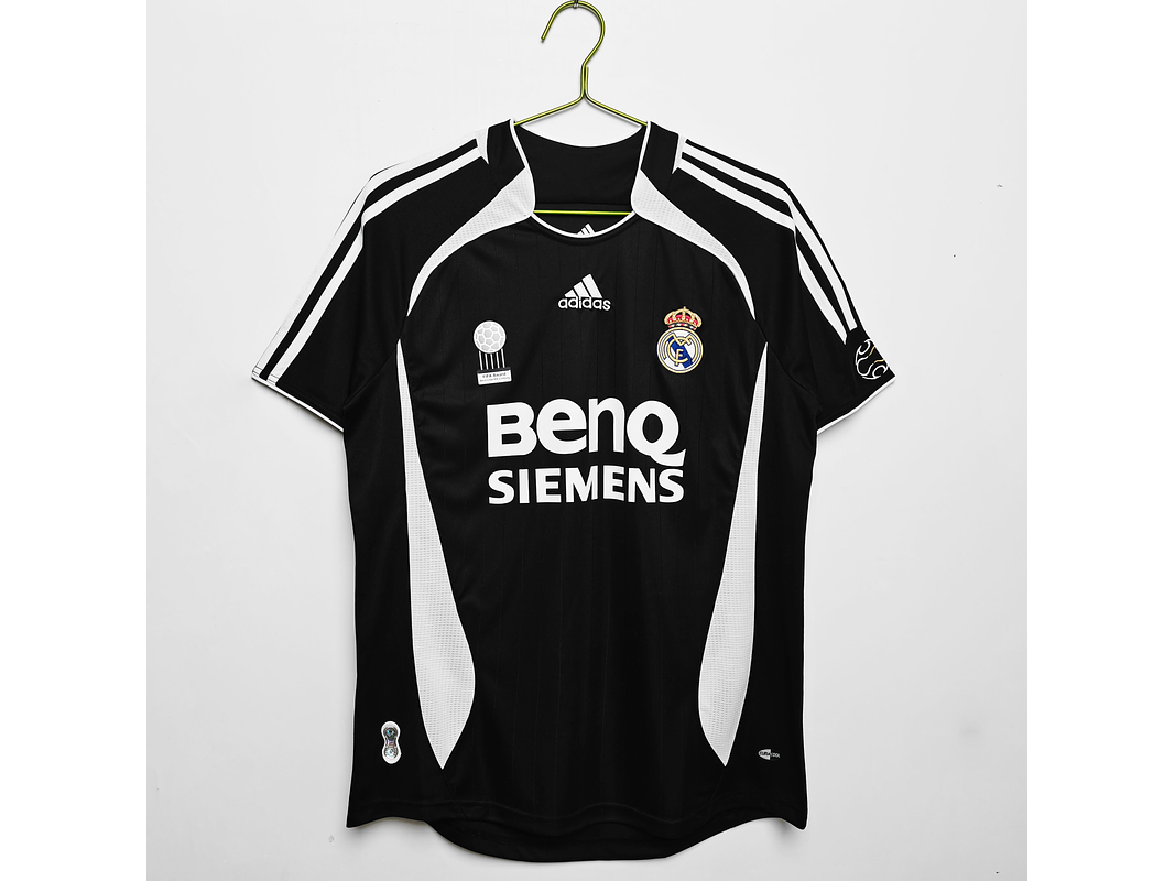 Real Madrid 2006/07 (Away Kit) 1