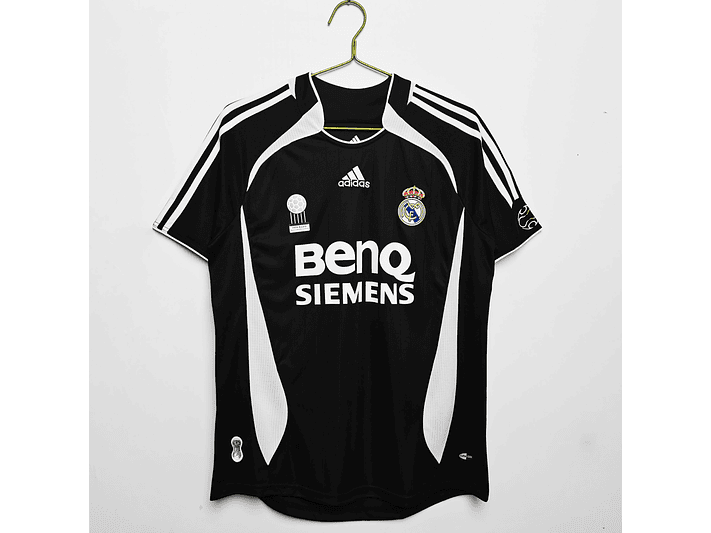 Real Madrid 2006/07 (Away Kit) 1