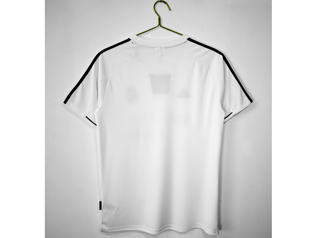 Real Madrid 2003/04 (Home Kit) 9