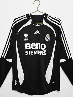 Real Madrid 2006/07 (Away Kit – Long Sleeve)
