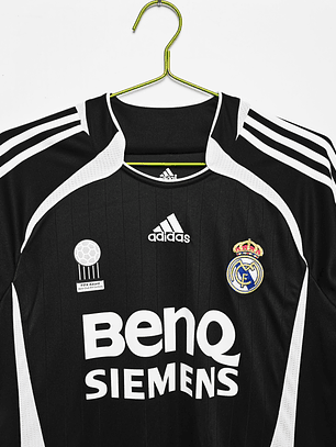 Real Madrid 2006/07 (Away Kit – Long Sleeve)