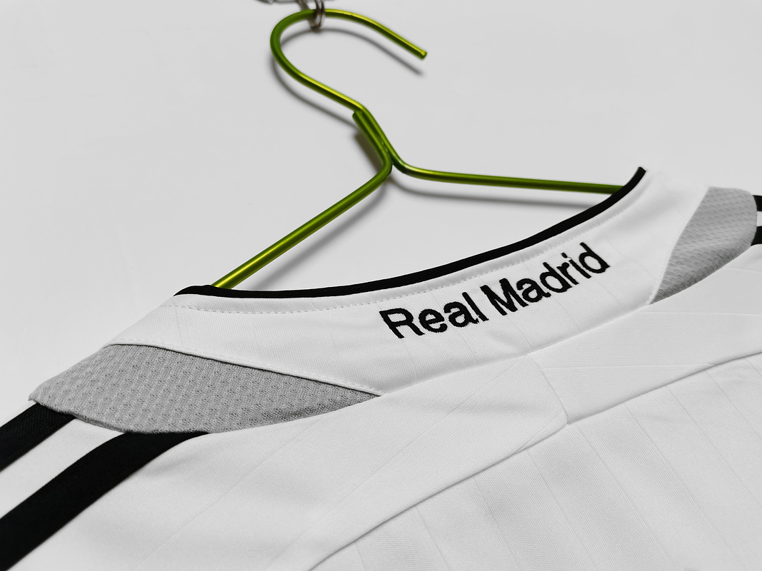 Real Madrid 2006/07 (home Kit) 9