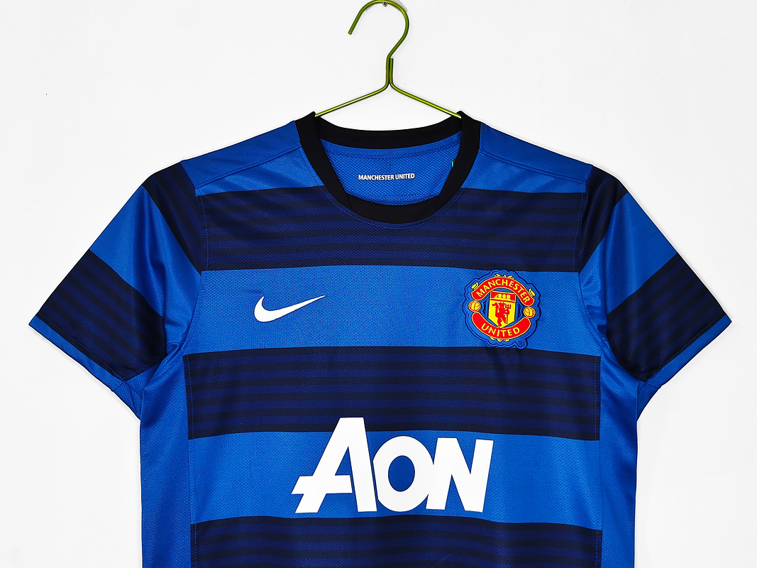 Manchester United 2011/12 (Away Kit) 2