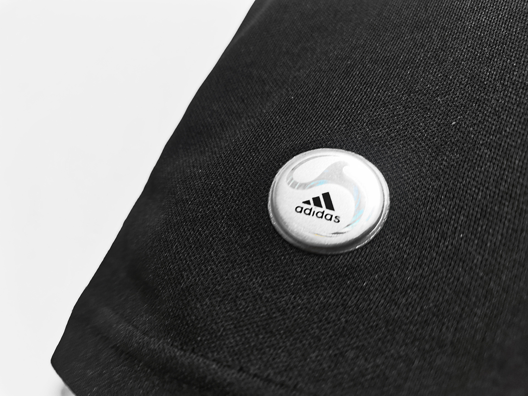 Real Madrid 2008/09 (Away Kit) 3