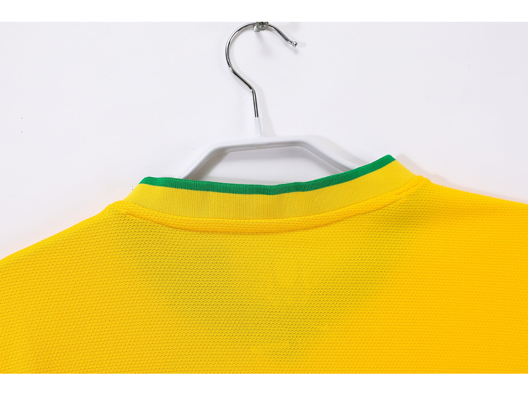 Brasil 2012/13 (Home Kit) 11