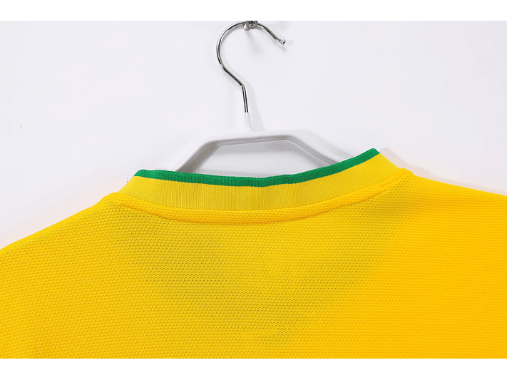 Brasil 2012/13 (Home Kit) 11