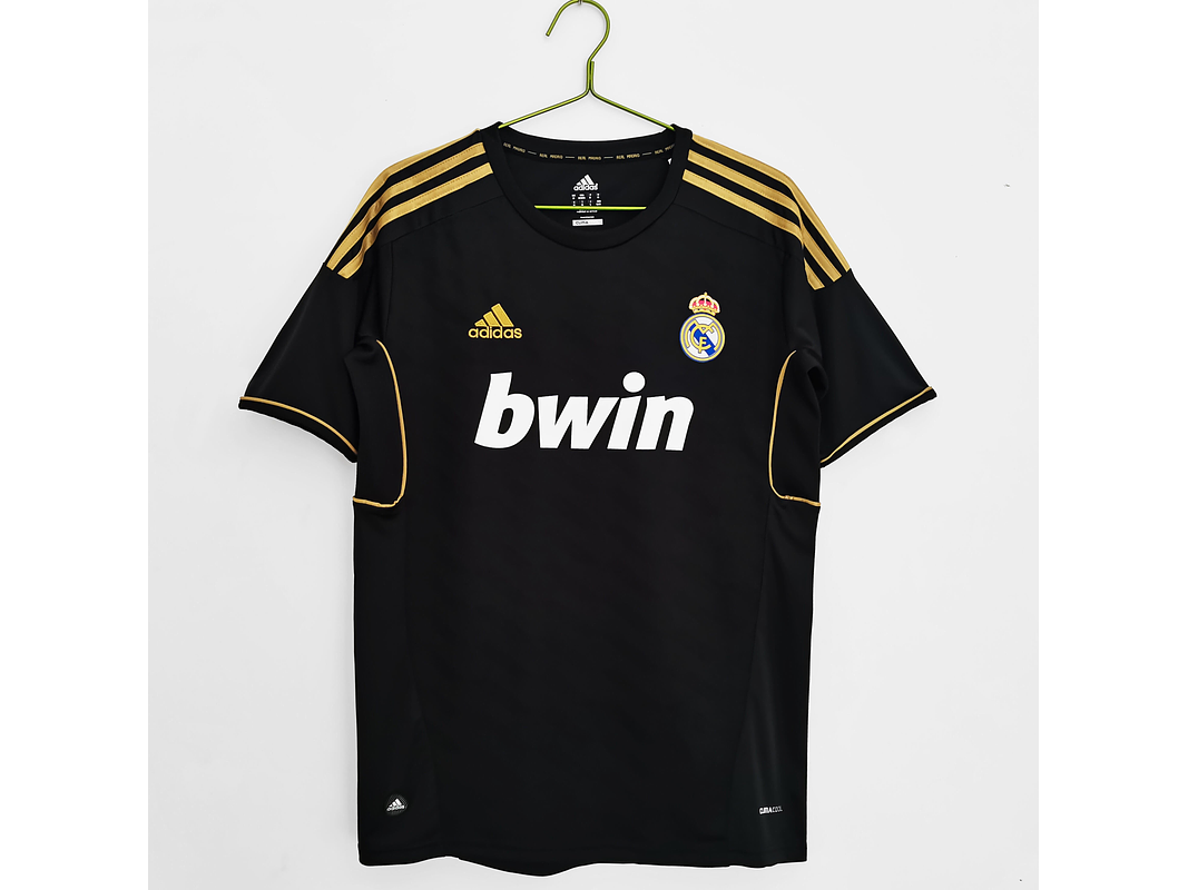 Real Madrid 2011/12 (Away Kit) 1