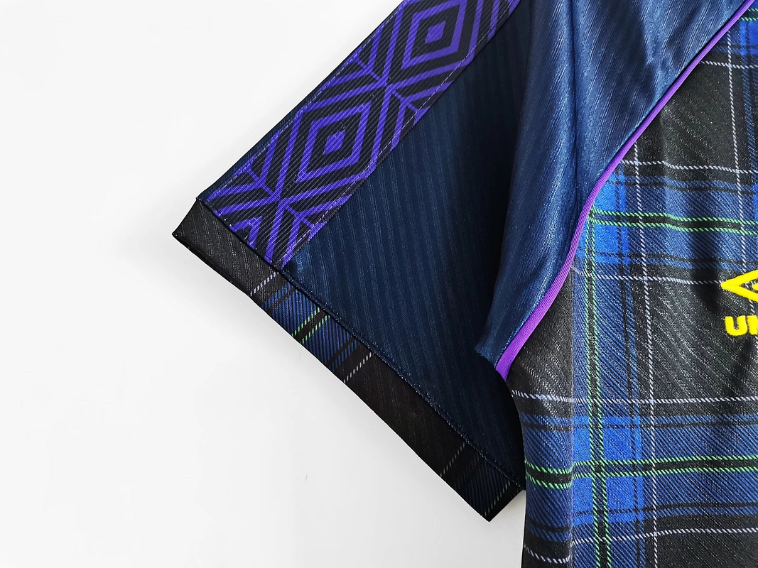 Escocia 1994/96 (Home Kit) 8