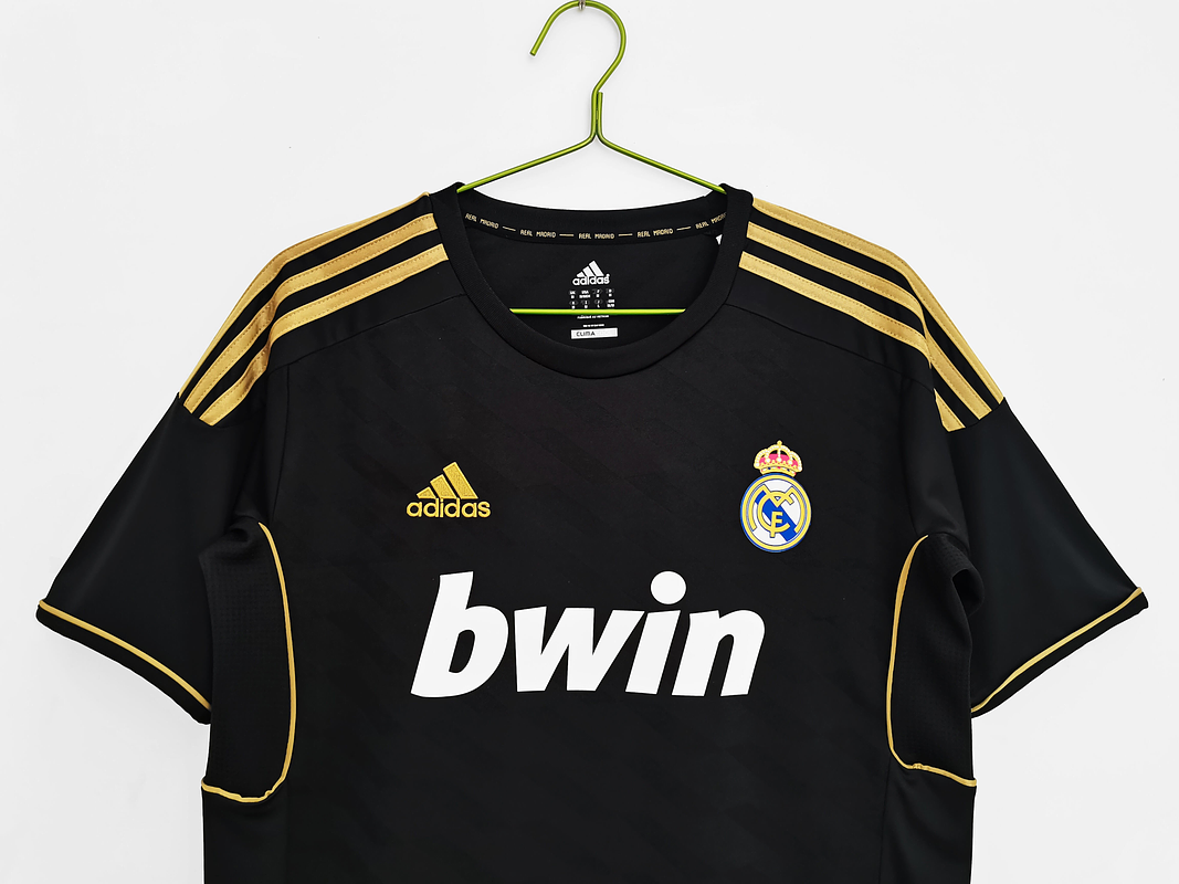 Real Madrid 2011/12 (Away Kit) 2