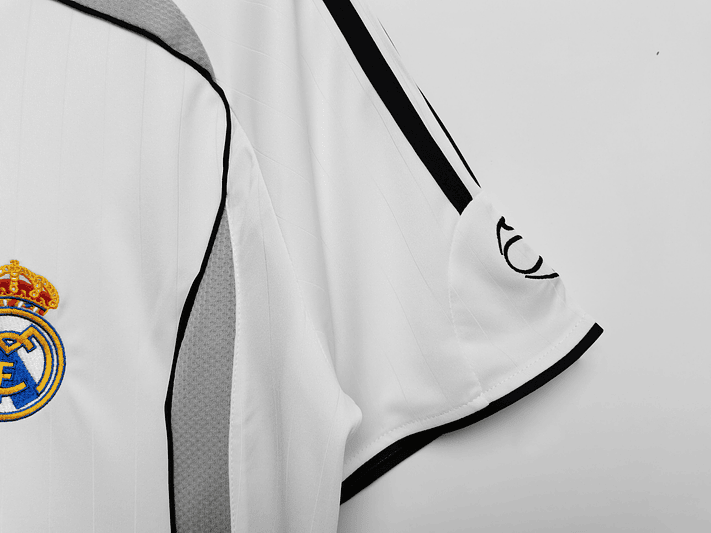 Real Madrid 2006/07 (home Kit) 12