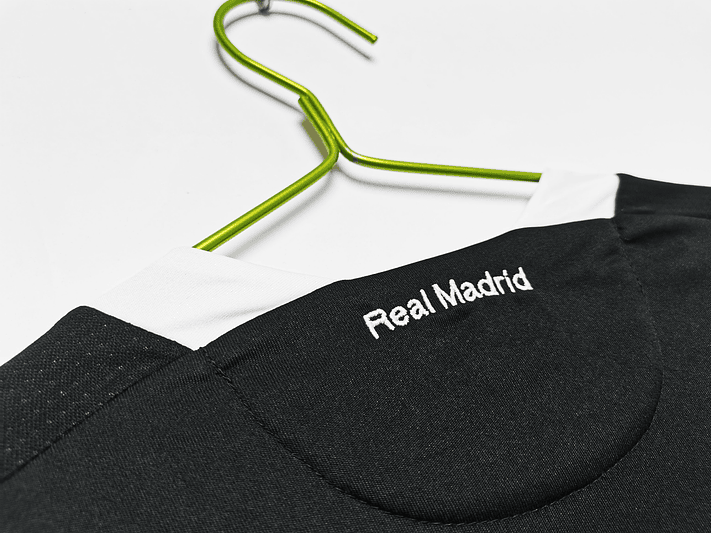 Real Madrid 2008/09 (Away Kit) 5