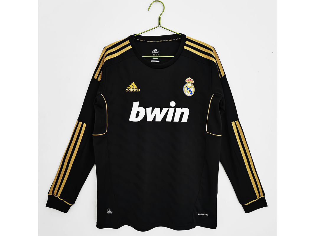 Real Madrid 2011/12 (Away Kit – Long Sleeve) 1
