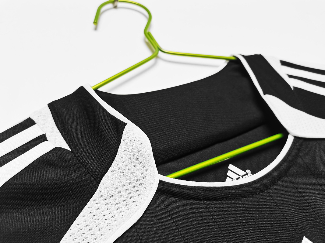 Real Madrid 2006/07 (Away Kit – Long Sleeve) 9