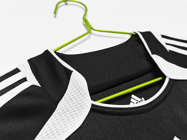 Real Madrid 2006/07 (Away Kit – Long Sleeve) 9