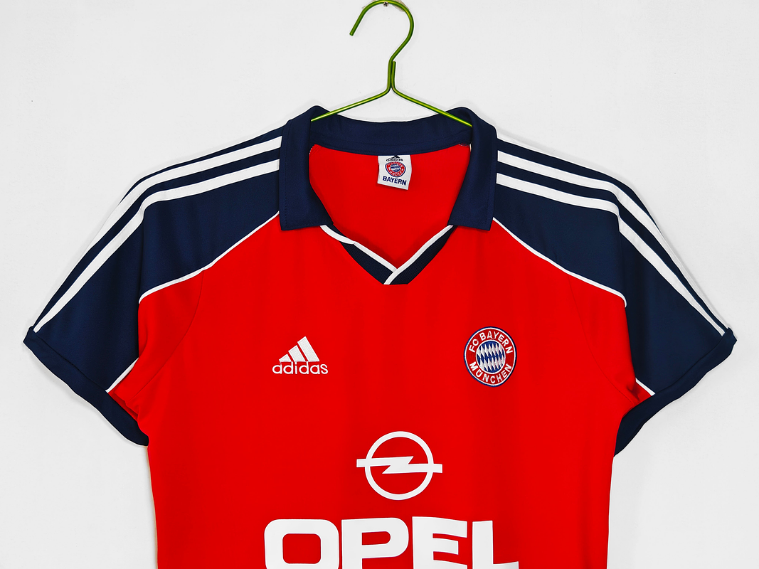 Bayern Munich 2000/01 (Home Kit) 2