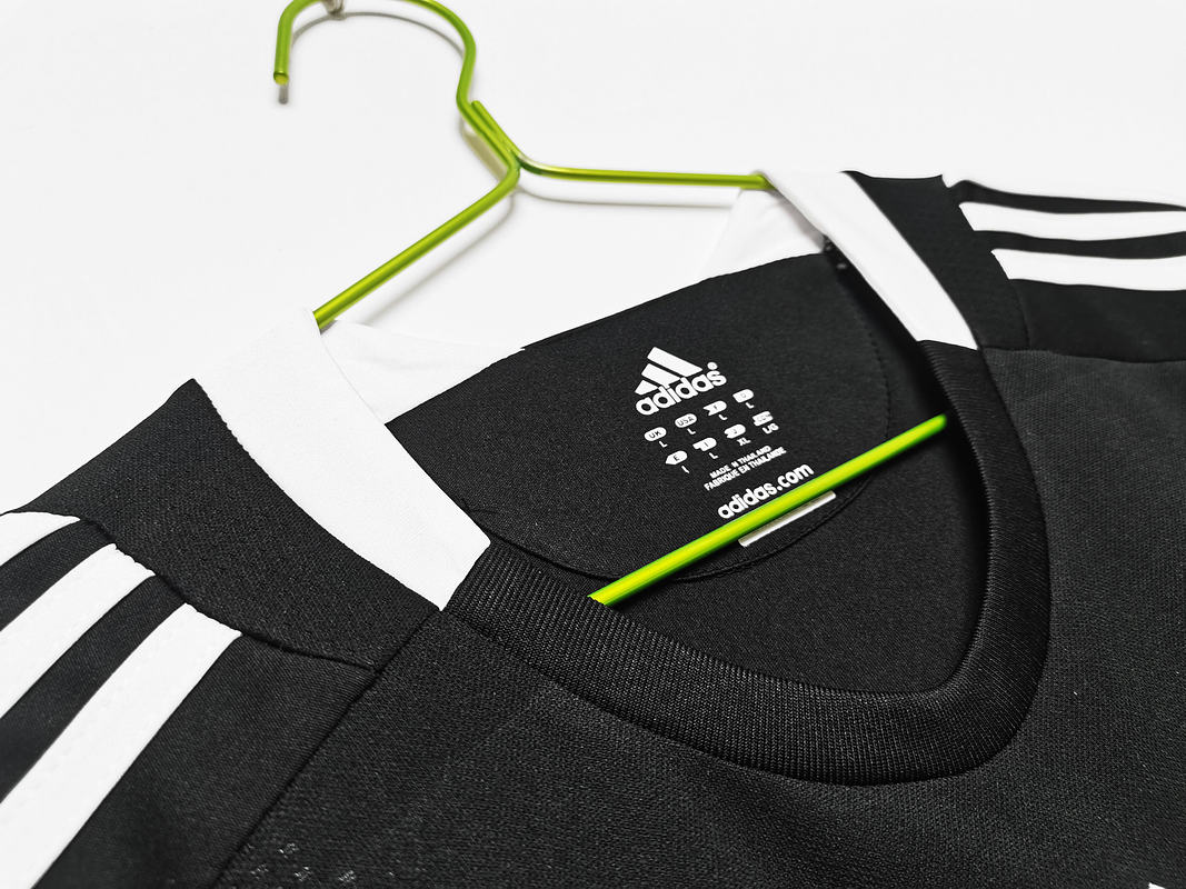 Real Madrid 2008/09 (Away Kit) 10