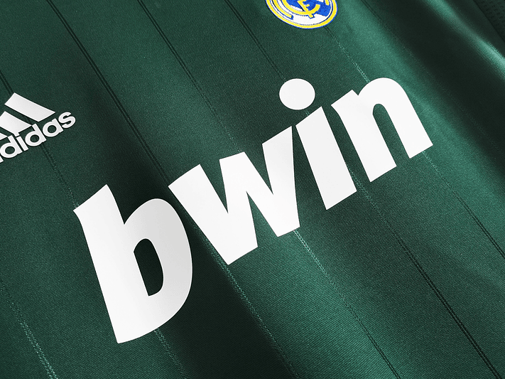 Real Madrid 2012/13 (Third Kit) 3