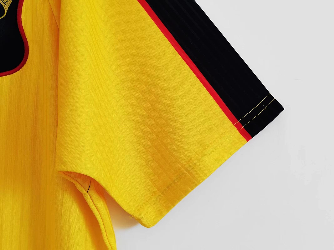 Escocia 1996/98 (Away Kit) 13