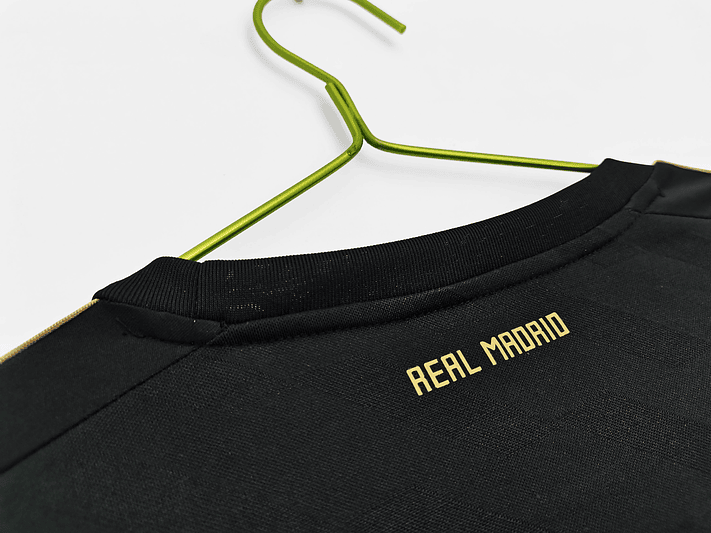 Real Madrid 2011/12 (Away Kit) 11