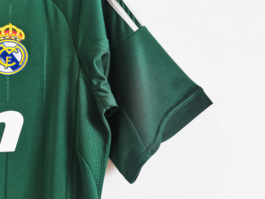 Real Madrid 2012/13 (Third Kit) 6