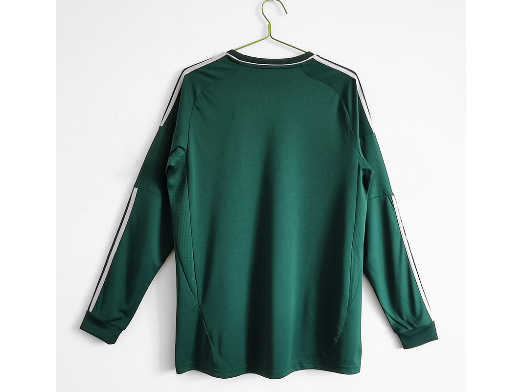 Real Madrid 2012/13 (Third Kit – Long Sleeve) 7