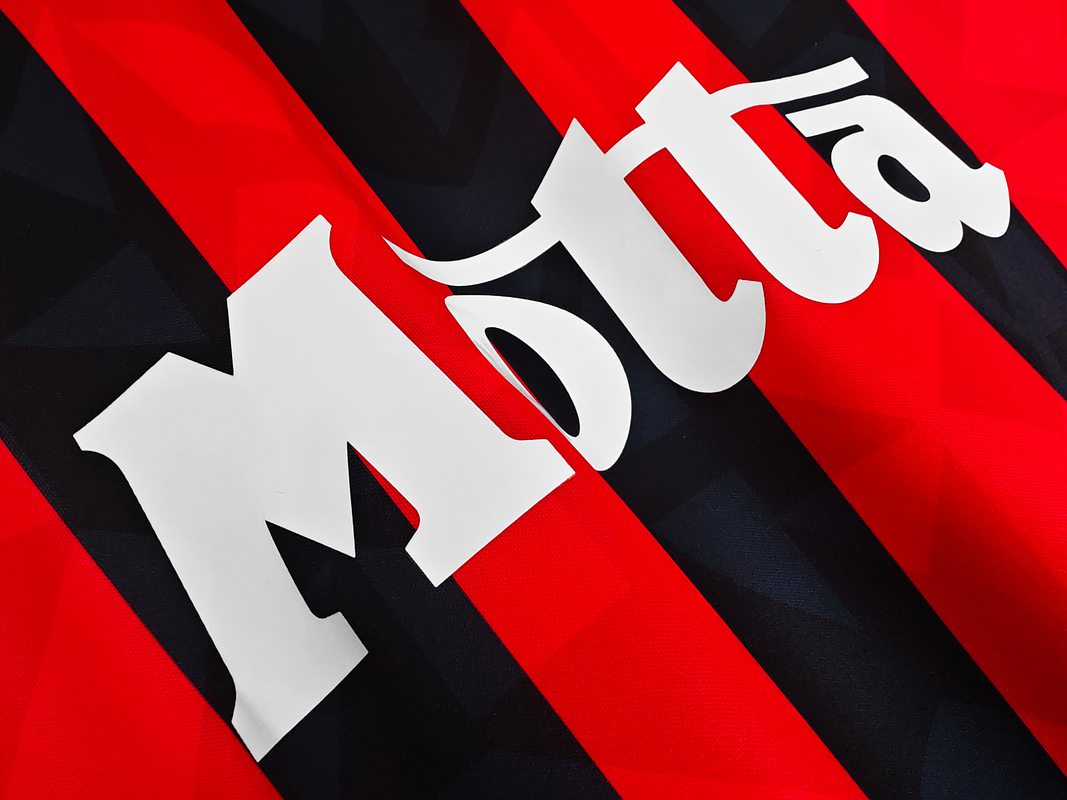 AC Milan 1993/94 (Home Kit) 9