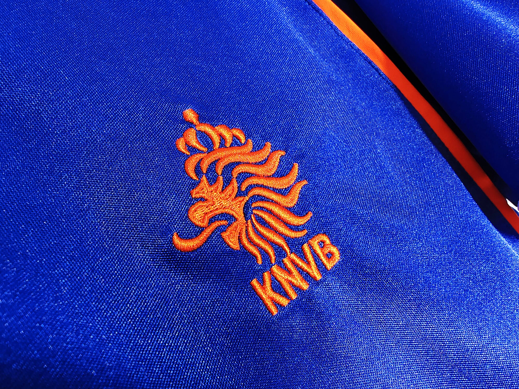 Holanda 1998 (Away Kit) 10