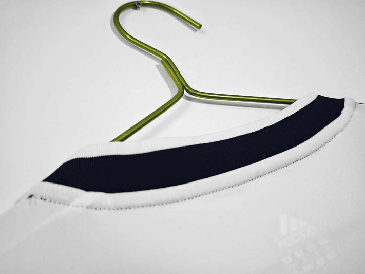 LA Galaxy 2011/12 (Home Kit) 7