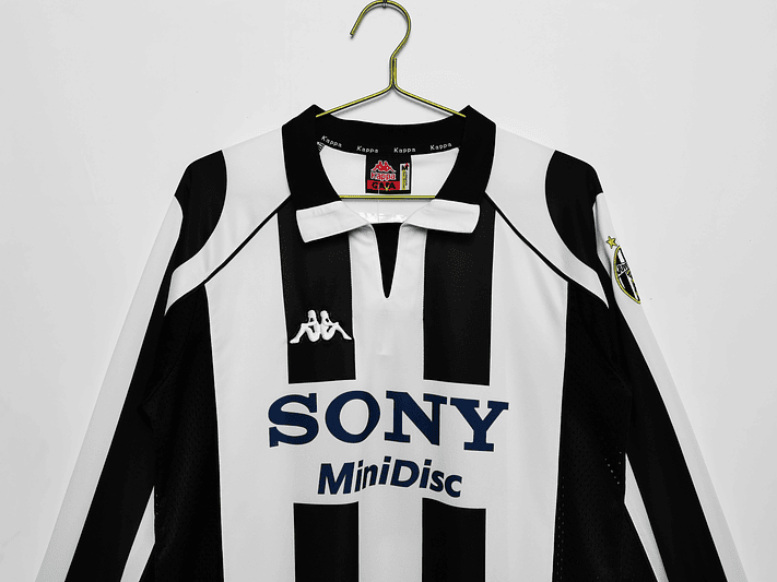 Juventus 1997/98 (Home Kit - Long Sleeve) 2