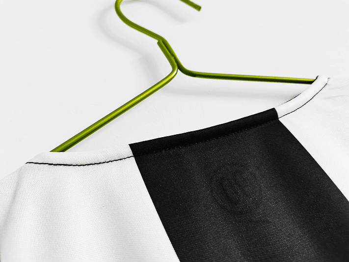 Juventus 2004/05 (Home Kit) 10