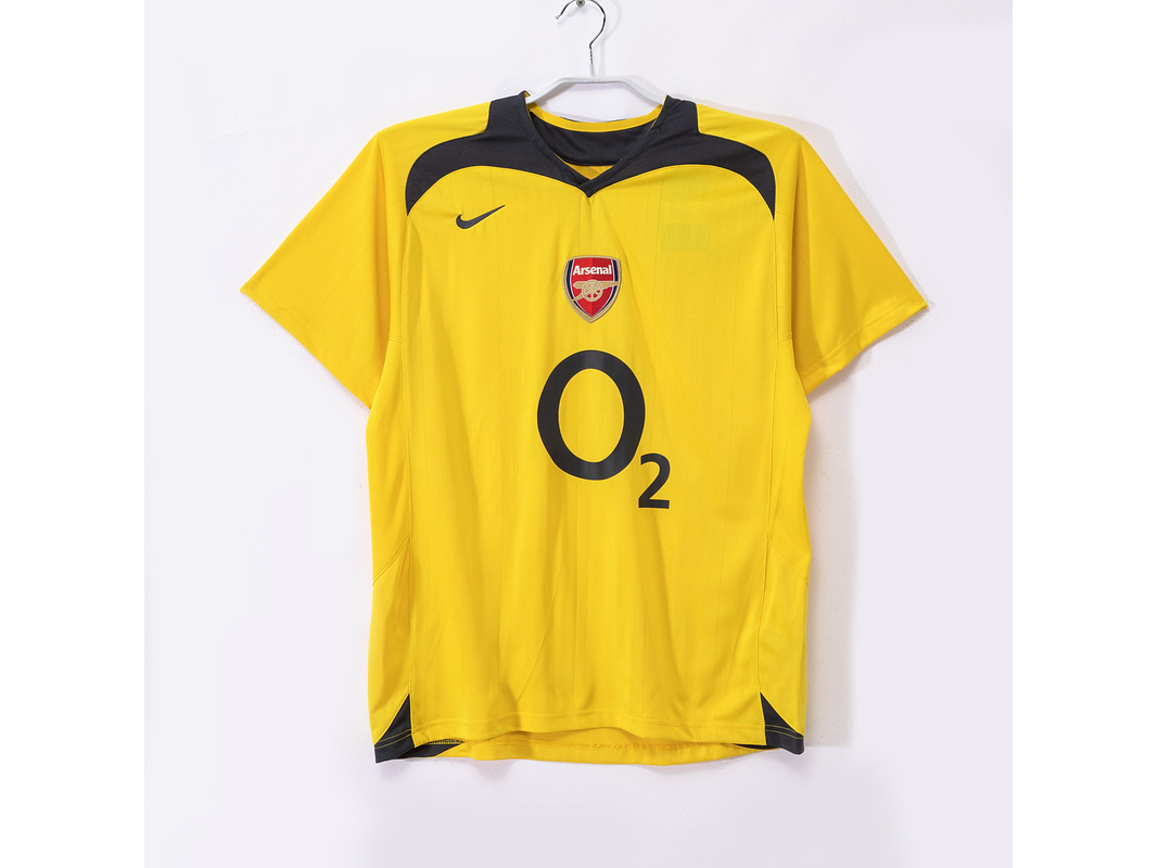 Arsenal 2005/06 (Away Kit) 1