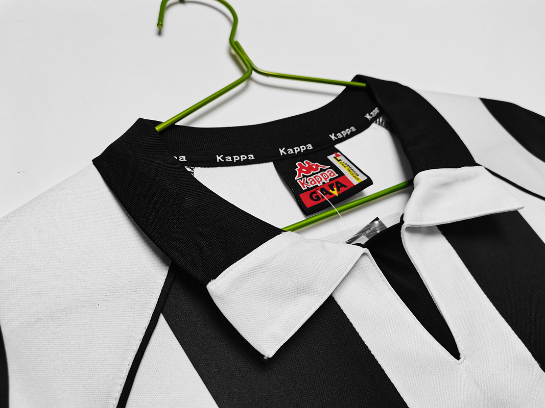 Juventus 1997/98 (Home Kit) 13