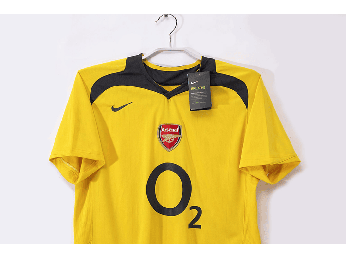 Arsenal 2005/06 (Away Kit) 9