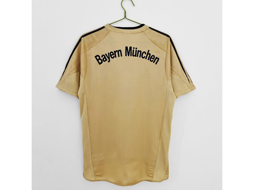 Bayern Munich 2004/05 (Away Kit) 2