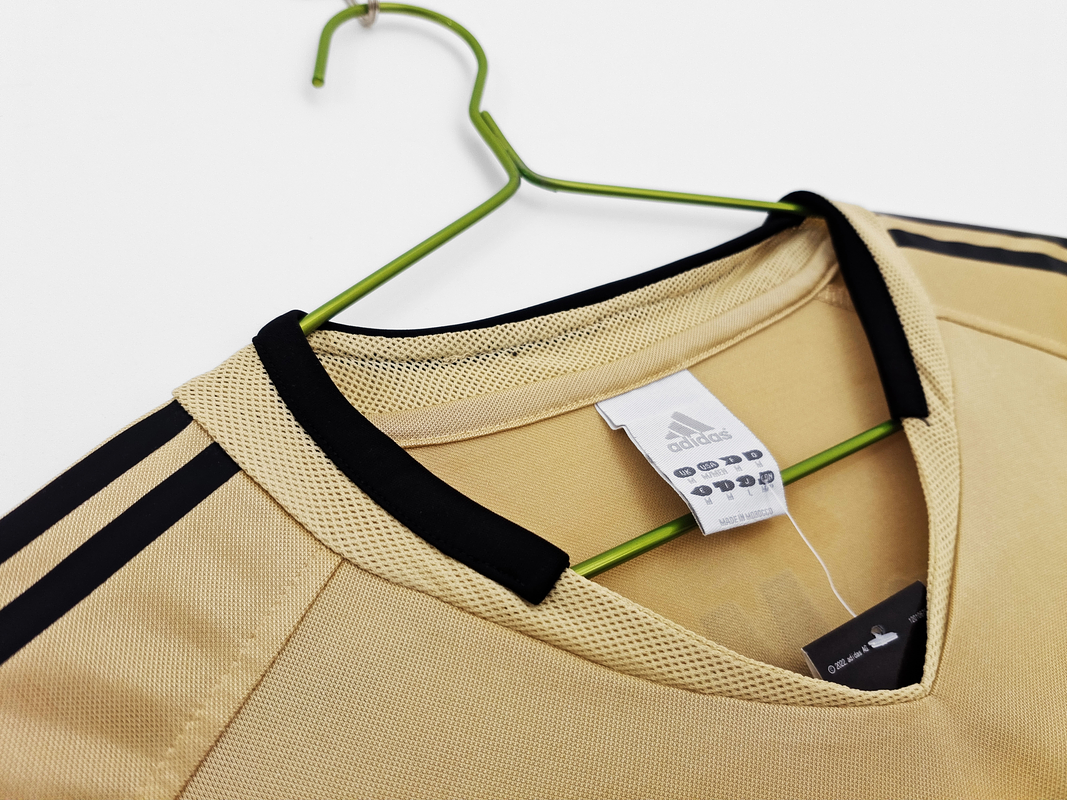 Bayern Munich 2004/05 (Away Kit) 3