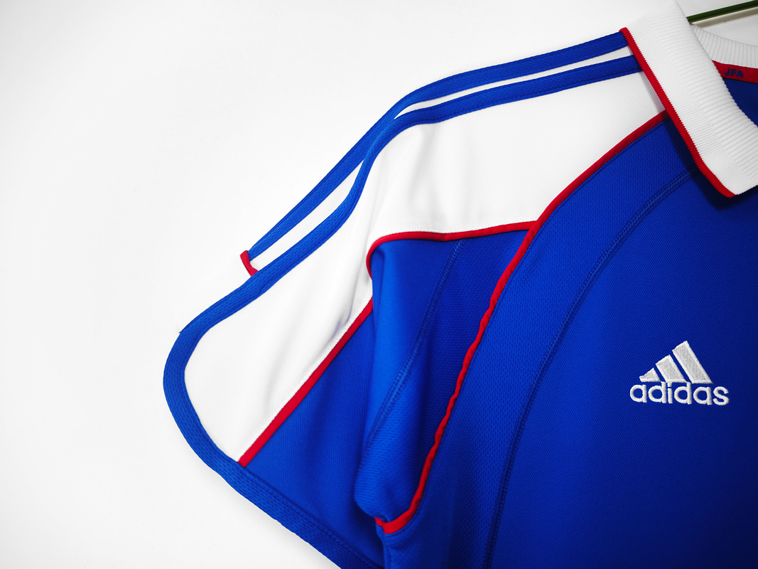 Japón 2000 (Home Kit) 3