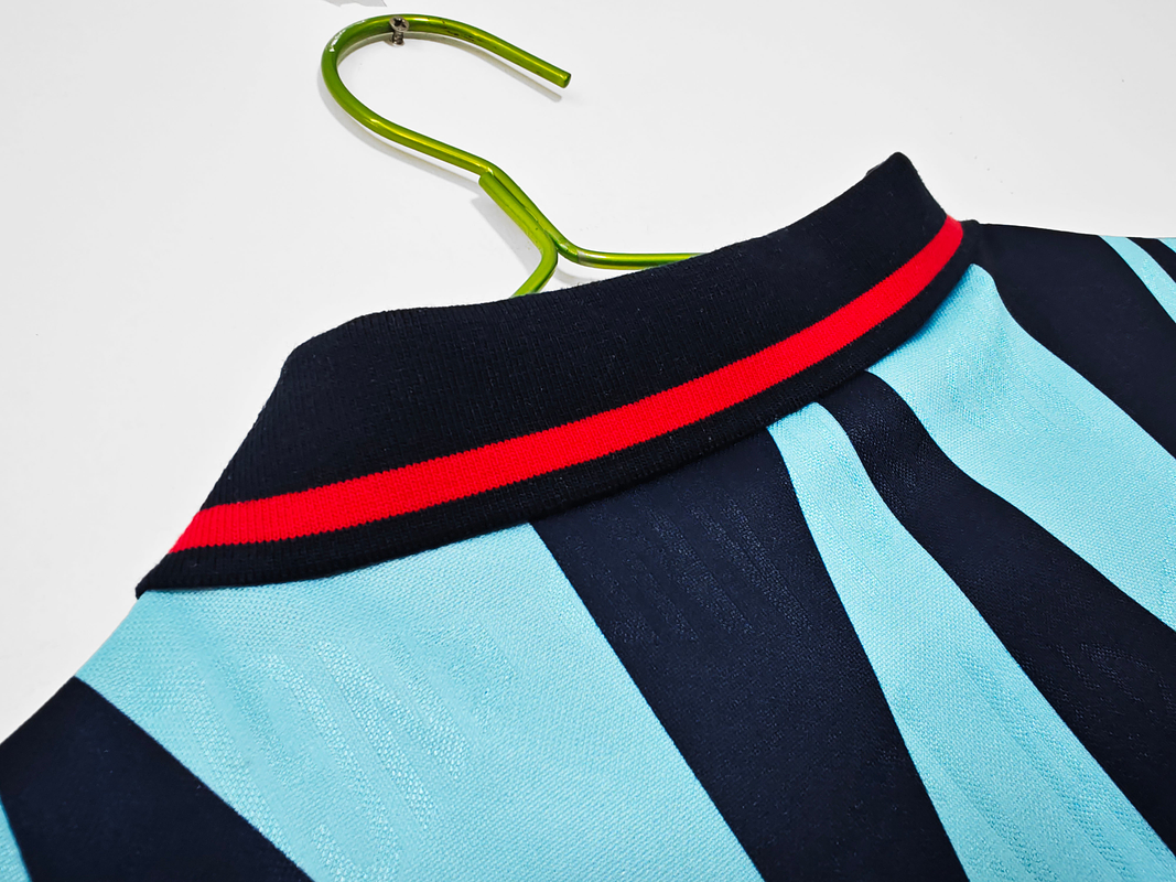 Inglaterra 1992 (Third Kit) 9