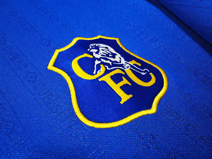 Chelsea 1995/97 (Home Kit) 6