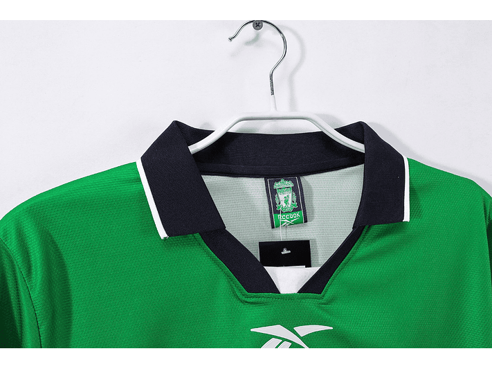 Liverpool 1999/00 (Away Kit) 5